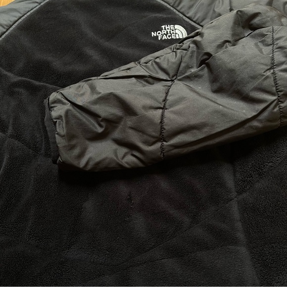 The North Face Perseus Reversible Hooded Fleece Jacket in Black Fits XS-S - Picture 13 of 16